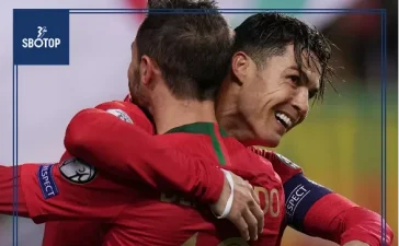 SBOTOP_ Bernardo Silva Stands by Cristiano Ronaldo After Penalty Miss Against Slovenia