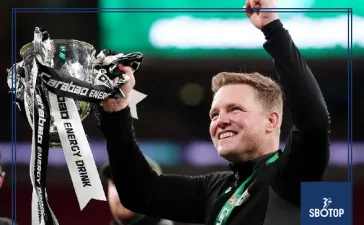 SBOTOP Carabao Cup Triumph: Jamie Carragher Hails Eddie Howe as the Real Deal After Newcastle Ends 70-Year Trophy Drought