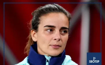 SBOTOP: Arsenal Boss Renee Slegers Warns of Injury Risks Amid Real Madrid Pitch Controversy
