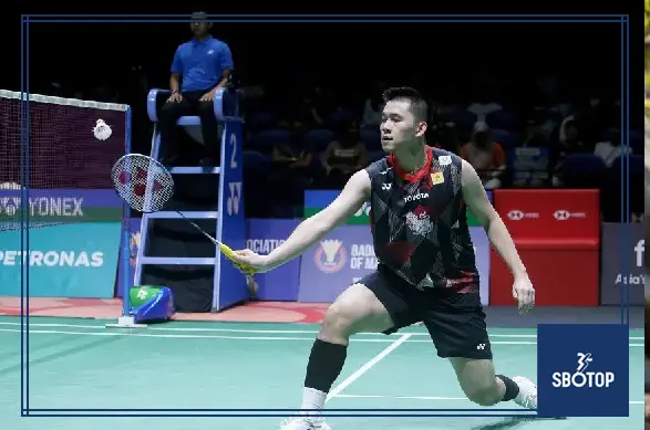 SBOTOP Sleepy but Sharp: Kunlavut Leads Thailand to 5-0 Rout Over Hong Kong in Sudirman Cup Opener