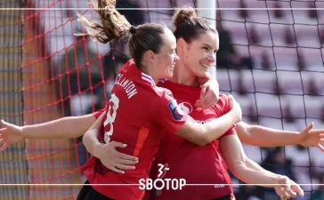 SBOTOP: Clinton and Janssen Shine as Hosts Stay in Contention for WSL Top Three Finish