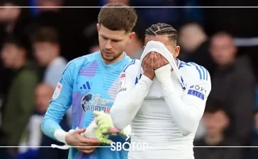 SBOTOP Late Heartbreak and Goalkeeper Woes: Meslier's Blunders Stall Leeds United's Promotion Push