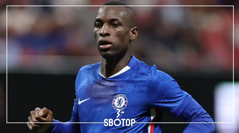 SBOTOP: Bayern Munich Land Chelsea Striker Nicolas Jackson on £70.5m Loan-to-Buy Deal