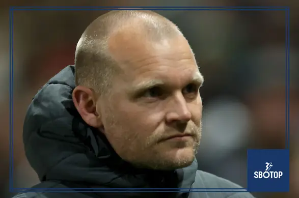 SBOTOP: Norwich City Part Ways with Liam Manning Following Seven Losses in Eight Matches