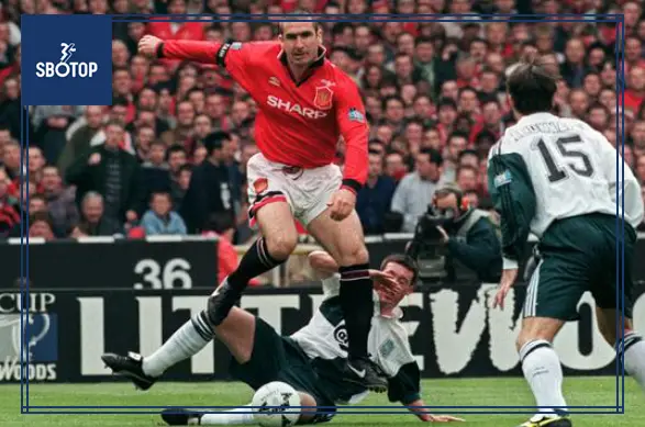 SBOTOP : Cantona’s Iconic Kung-Fu Kick Shakes English League, Sir Alex’s Unexpected Reaction