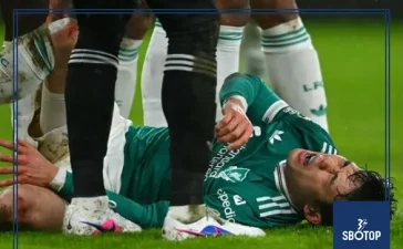 SBOTOP : Liverpool Hit Hard as Wataru Endo Faces Long-Term Absence with Serious Injury