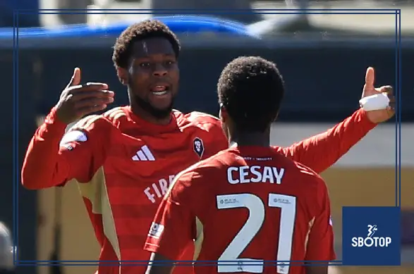 SBOTOP: Salford City Fight Back to Beat Grimsby Town 2-1 in First Leg of League Two Play-Off Semi-Final Under Karl Robinson