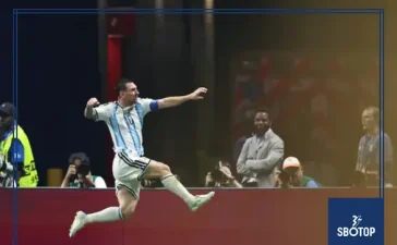 SBOTOP : Lionel Messi on Fire Yet One Costly Flaw Could End Argentina's World Cup Dream