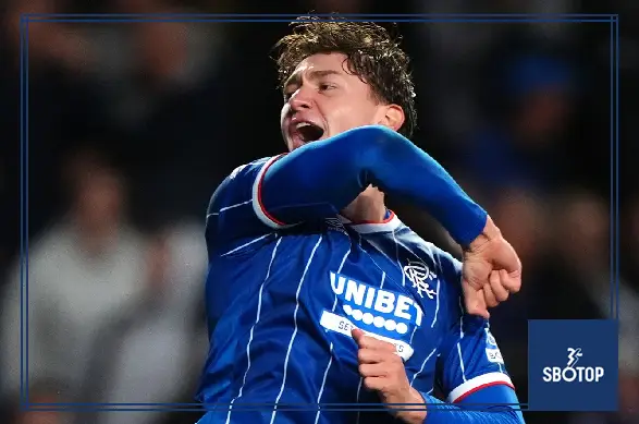 SBOTOP: Ryan Naderi Fires Rangers to Narrow 1-0 Victory Over Jablonec Despite Playing With Ten Men
