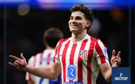 SBOTOP: Gary Neville Urges Arsenal to Pursue Julian Alvarez Believing Atletico Madrid Star Could Add Magic to Gunners’ Attack