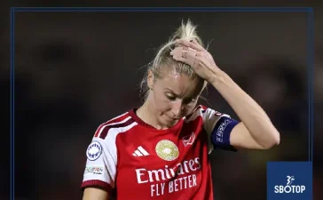 SBOTOP: Renee Slegers Takes Responsibility as Arsenal Manager Shields Players From Early-Season Pressure