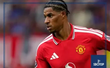SBOTOP : Marcus Rashford Reunites With Former Man Utd Partner as Carrick Praises Duo