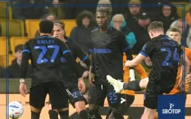 SBOTOP: Devlin’s Late Strike Denies Wolves as Portsmouth Rescue a Point at Molineux