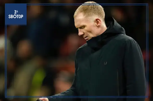 SBOTOP : Carrick Under Pressure at Manchester United as Paul Scholes Names His Ideal Manager