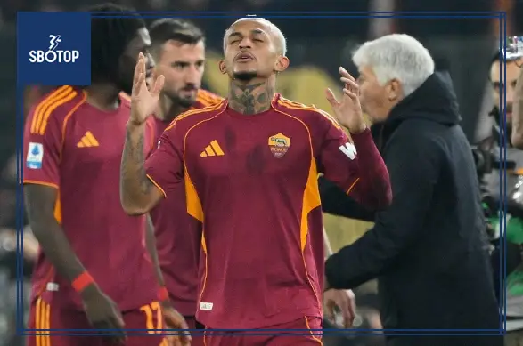 SBOTOP : Manchester United Target AS Roma Right Back in Search for Defensive Reinforcement